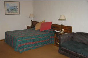 Seaton Arms Motor Inn - Hervey Bay Accommodation 0