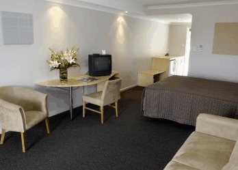 Dog Rock Motel - Hervey Bay Accommodation 1