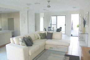 Coolum Villas - Hervey Bay Accommodation 2