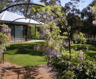 Catton Hall Country Homestead - Hervey Bay Accommodation 0
