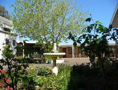 Colonial Motor Lodge - Hervey Bay Accommodation 1
