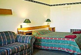 Red Chief Motel - Hervey Bay Accommodation 2