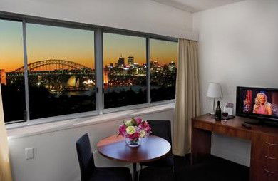 Macleay Serviced Apartment Hotel - Hervey Bay Accommodation 0