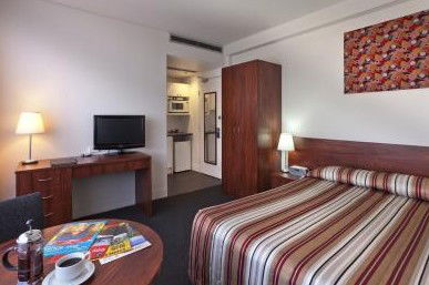 Macleay Serviced Apartment Hotel - Hervey Bay Accommodation 1