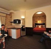 Highlander Motor Inn And Apartments - Hervey Bay Accommodation