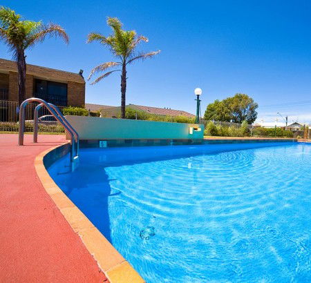 Mid City Warrnambool - Hervey Bay Accommodation 1
