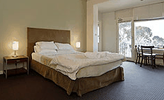 Lorne Hotel - Hervey Bay Accommodation 1