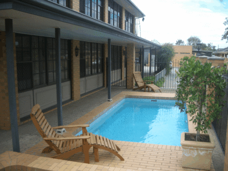 Adelaide Aviators Lodge - Hervey Bay Accommodation 5