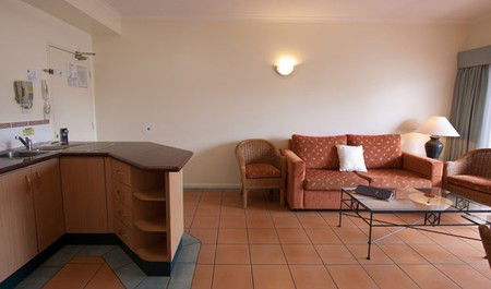 Mid City Luxury Suites - Tourism Hervey Bay 3