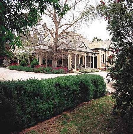 The Lodge Country House - Hervey Bay Accommodation 0