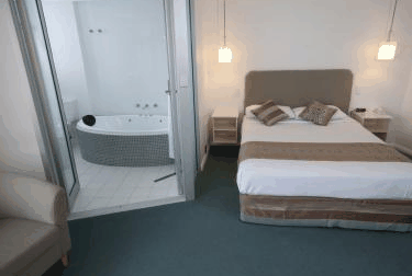 Atlantic Tower Motor Inn - Hervey Bay Accommodation 1