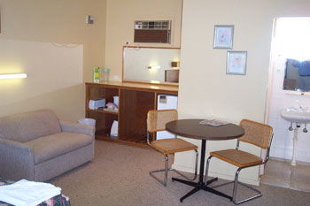Belvedere Motel - Hervey Bay Accommodation 4
