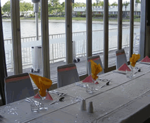 Waterfront Hotel - Hervey Bay Accommodation 1