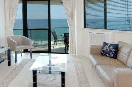 Malibu Mooloolaba - Hervey Bay Accommodation 0