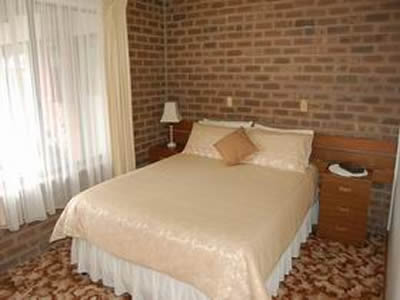 Lake Albert Motel - Hervey Bay Accommodation 1