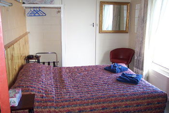 Meningies Waterfront Motel - Hervey Bay Accommodation 1