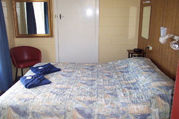 Meningies Waterfront Motel - Hervey Bay Accommodation 2