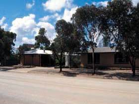 Outback Chapmanton Motor Inn - Hervey Bay Accommodation 1