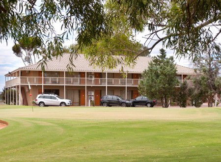 Standpipe Golf Motor Inn - Hervey Bay Accommodation 2