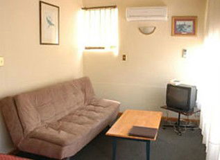 Eastern Town House - Hervey Bay Accommodation 1