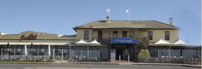 Barwon Heads Hotel - Hervey Bay Accommodation 0