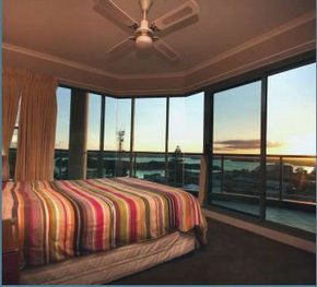 Sails Apartments - Hervey Bay Accommodation 8