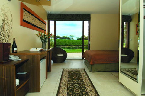 Chapel Hill Winery Guest House - Hervey Bay Accommodation 1