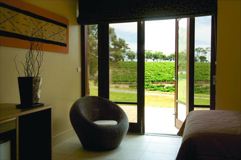 Chapel Hill Winery Guest House - Hervey Bay Accommodation 3
