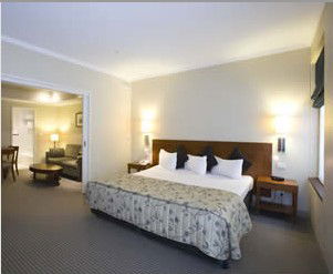 Batman's Hill On Collins - Hervey Bay Accommodation 0