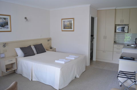 Bright Colonial Inn Motel - Hervey Bay Accommodation 5