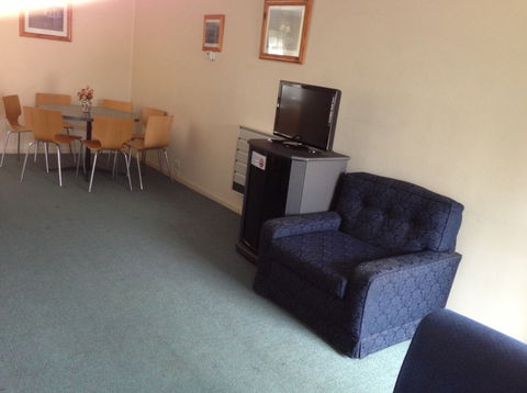 Carnegie Motor Inn And Serviced Apartments - Hervey Bay Accommodation 1