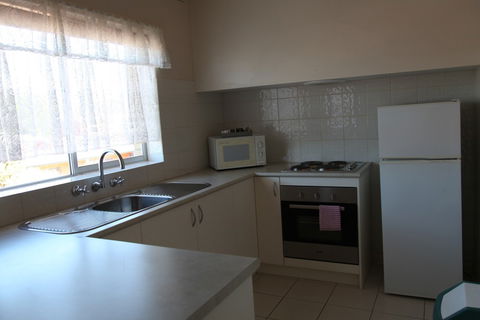 Carnegie Motor Inn And Serviced Apartments - Hervey Bay Accommodation 4