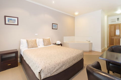 Frankston Holiday Park - Hervey Bay Accommodation 1