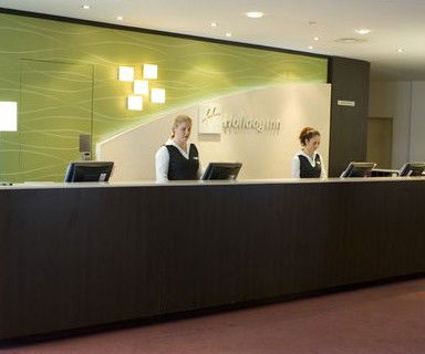 Holiday Inn Melbourne Airport - Hervey Bay Accommodation 2