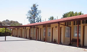 Golden Hills Motel - Hervey Bay Accommodation 0