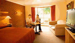 Goldsmith Motel/ Bed And Breakfast - Hervey Bay Accommodation 1