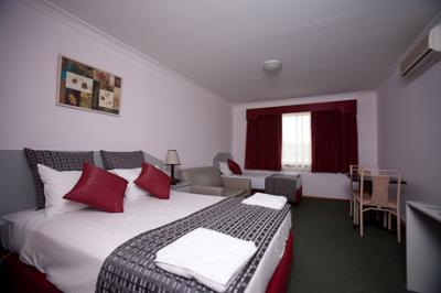 Hume Villa Motor Inn - Hervey Bay Accommodation 2