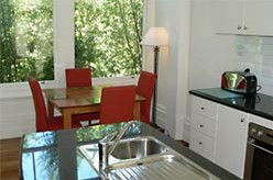 Aaron Lee Waterfront Apartments - Hervey Bay Accommodation 1