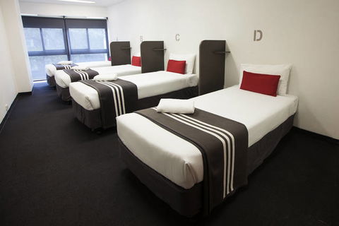Y Hotel Hyde Park - Hervey Bay Accommodation 3