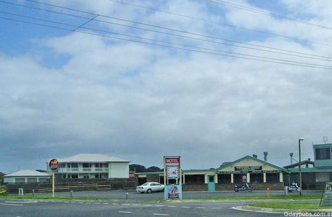 Schomberg Inn Hotel Motel - Hervey Bay Accommodation 1