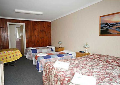 Turnin Motel - Hervey Bay Accommodation 3