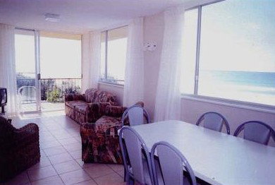 Surfers Pacific Towers - Hervey Bay Accommodation 1