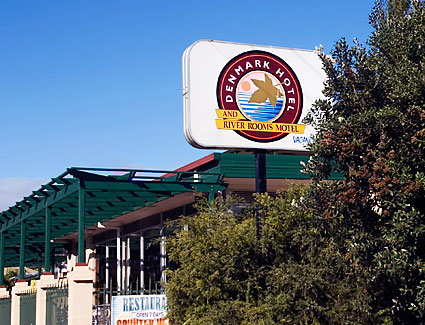 Denmark Hotel & River Rooms Motel - Tourism Hervey Bay 0