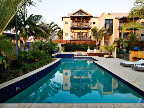 Sunmoon Boutique Resort - Tourism Hervey Bay 1