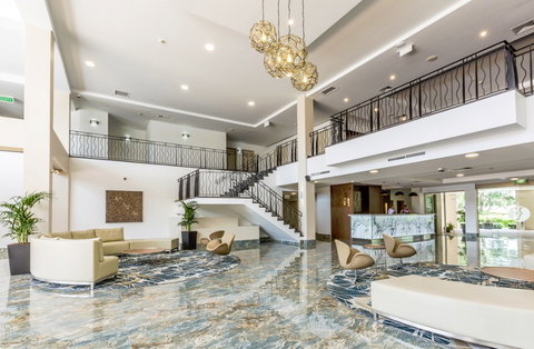 Ramada Hotel Hope Harbour - Hervey Bay Accommodation 2