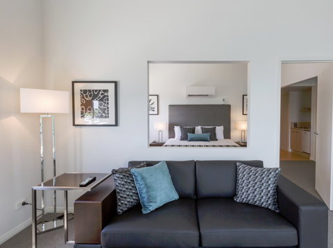 Ramada Hotel Hope Harbour - Hervey Bay Accommodation 3