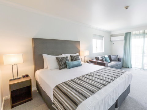 Ramada Hotel Hope Harbour - Hervey Bay Accommodation 7