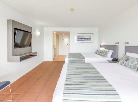 Ramada Hotel Hope Harbour - Hervey Bay Accommodation 8