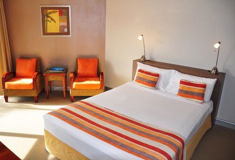 Waters Edge The Strand - Townsville - Hervey Bay Accommodation 3