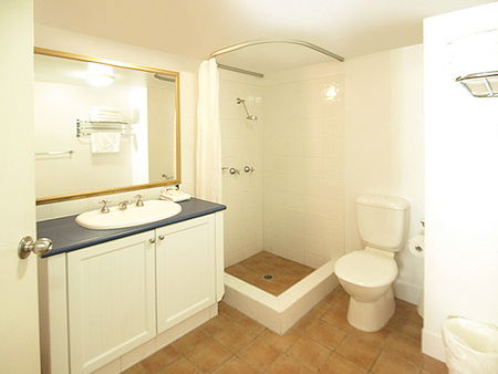 Oaks Calypso Plaza - Hervey Bay Accommodation 4
